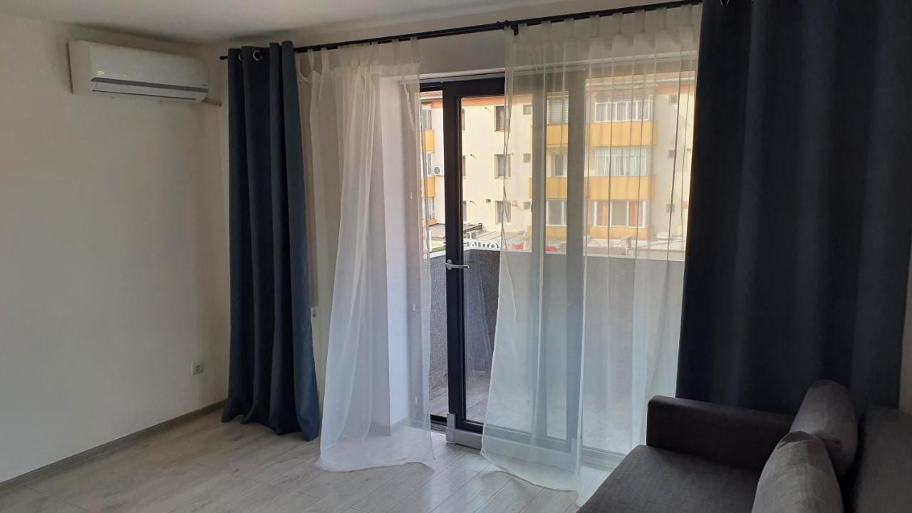 Fim Apartament Apartment Hunedoara Luaran gambar