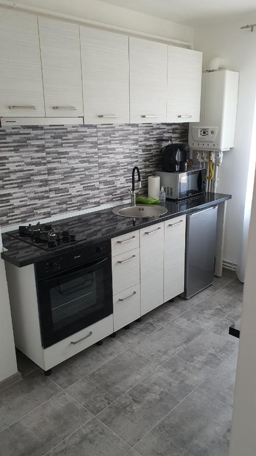 Fim Apartament Apartment Hunedoara Luaran gambar